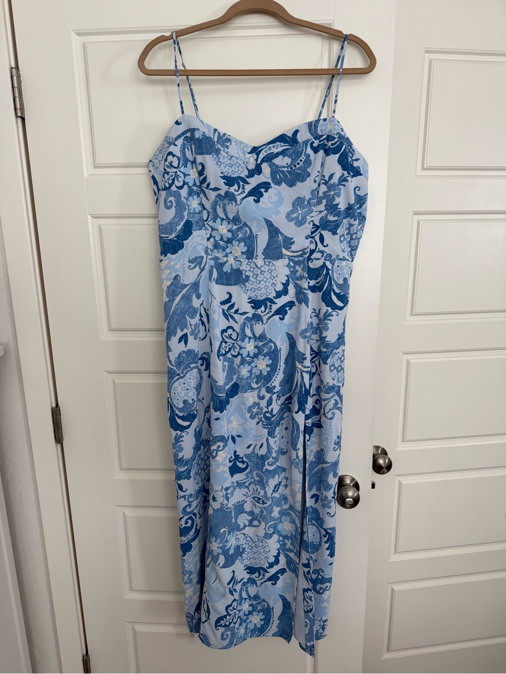 Abercrombie & Fitch Blue Floral Midi Dress